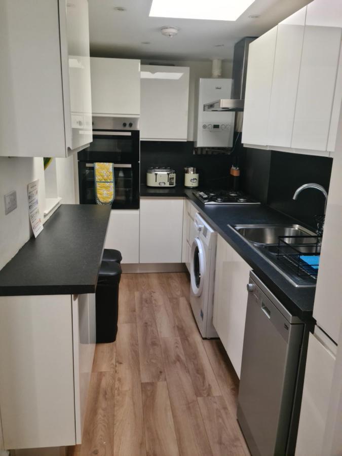 1 Bed Home From Home Apartments London Exteriör bild